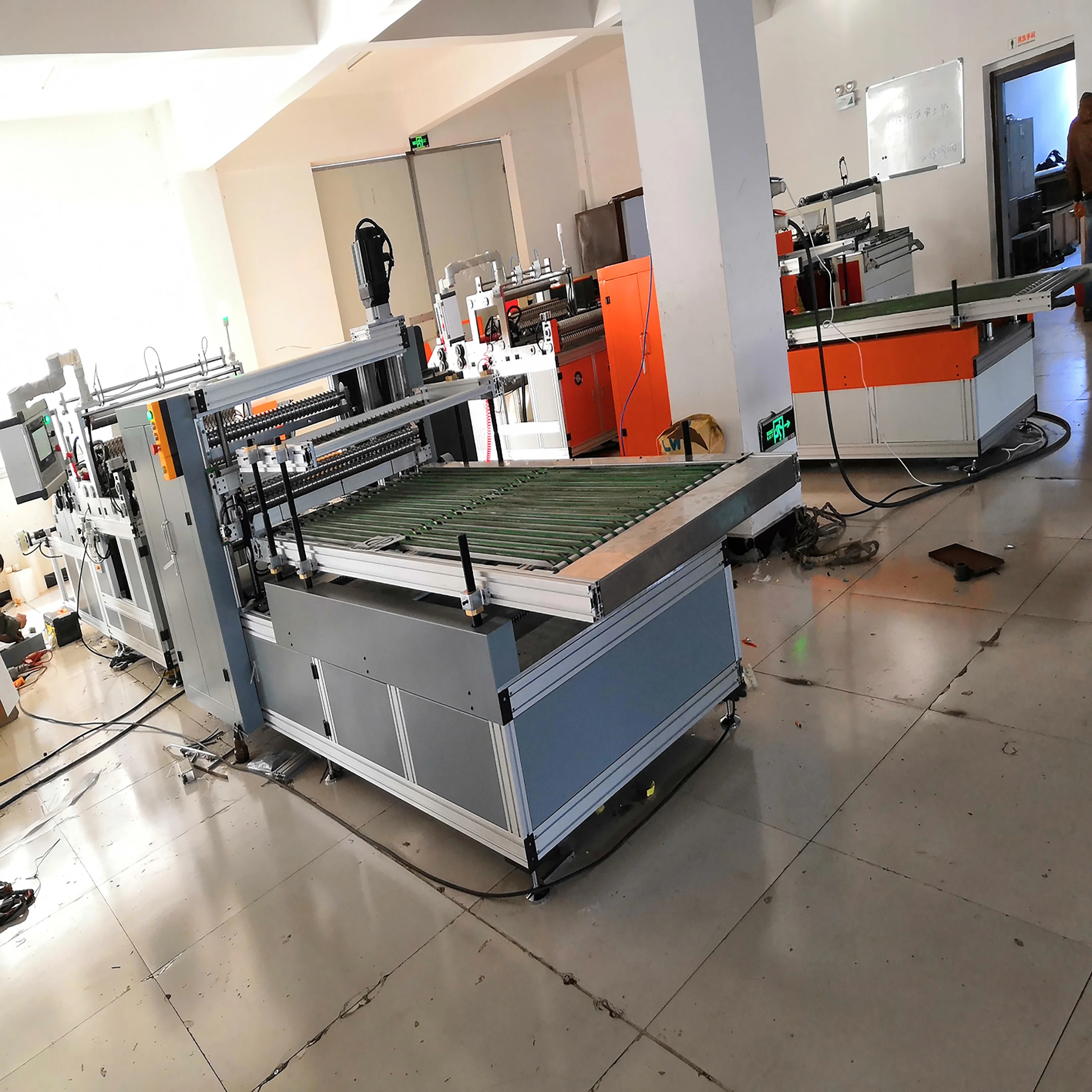 Hepa manufacturing High Efficient HEPA Filter Pleating Equipment Mini Pleat Machine HEPA Pleater paper folding equipment