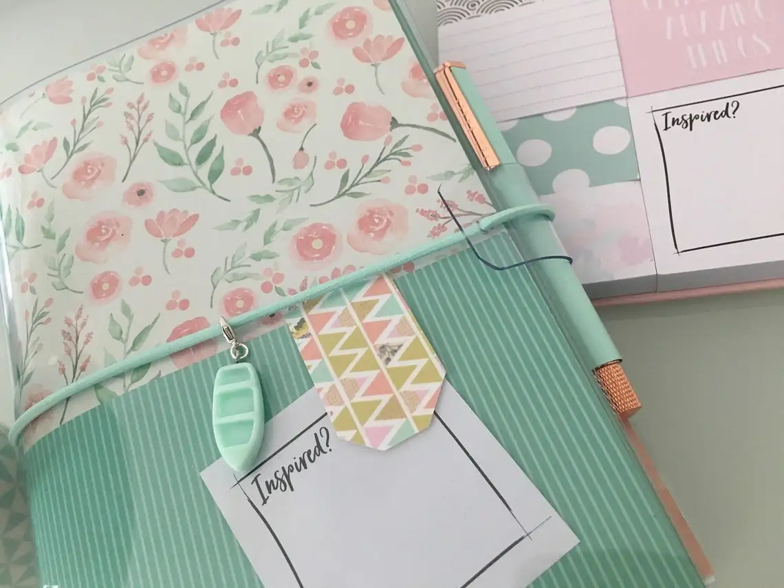 Plastic Book Cover Transparent Cheap Custom Color Elastic Book Cover