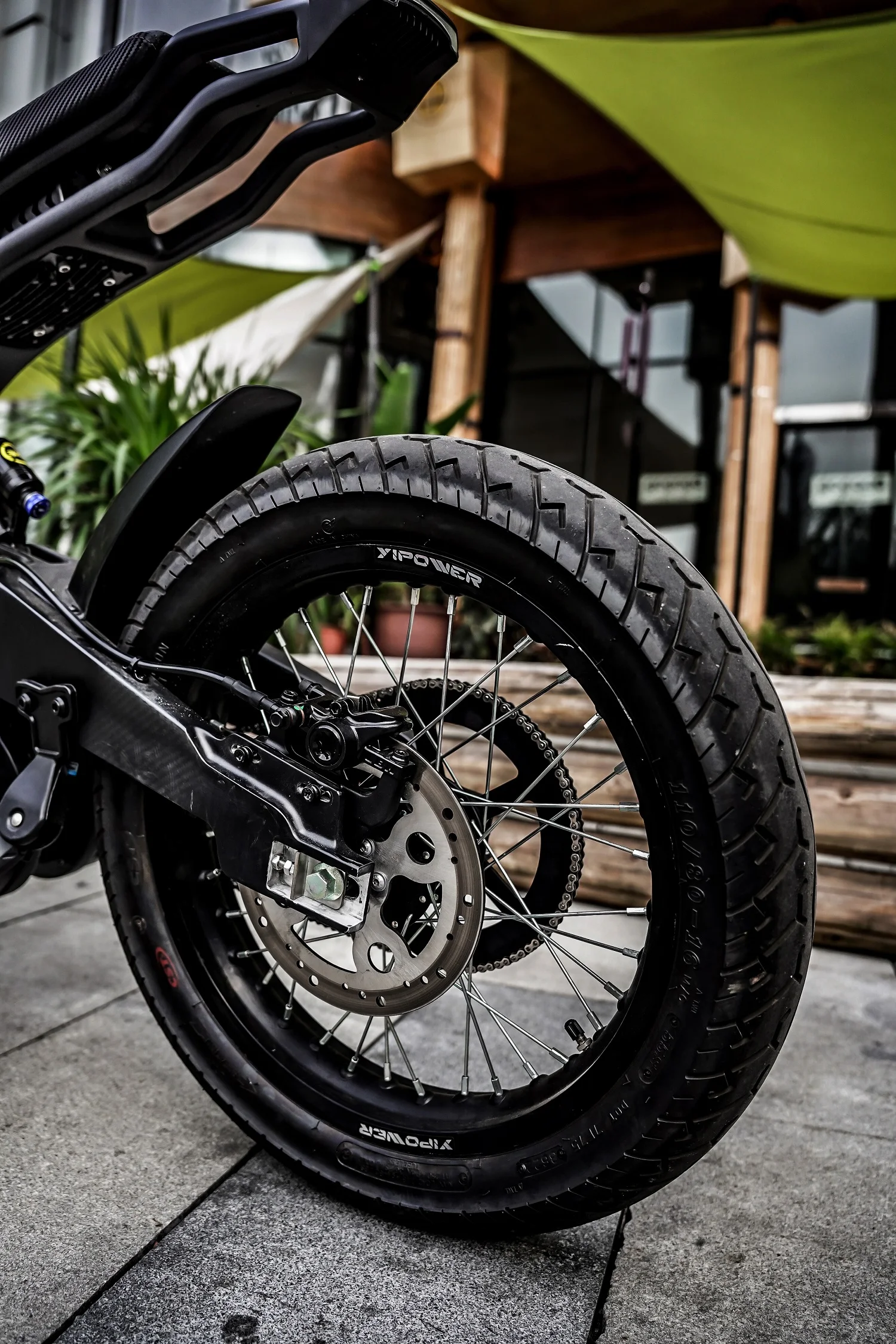 Vintage 72v Fat Tire Ebike 6000w Electric Motorcycles City Bike Lithium Battery Led Display