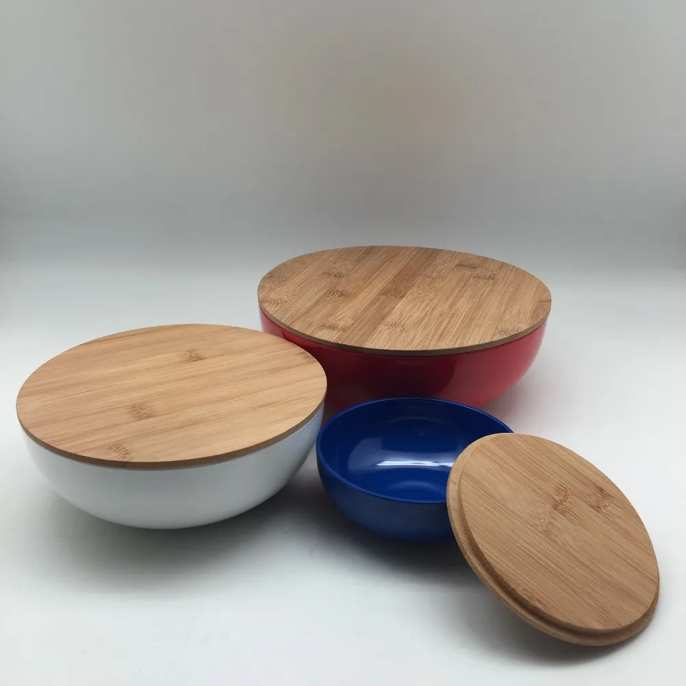 
three-piece set of melamine mixing bowls in salad bowls with bamboo LIDS 