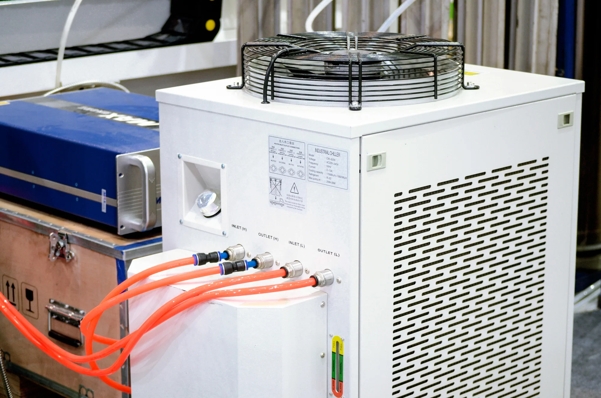 Металлическая трубка и пластина Волоконно-Лазерная резка машина с поворотным устройством