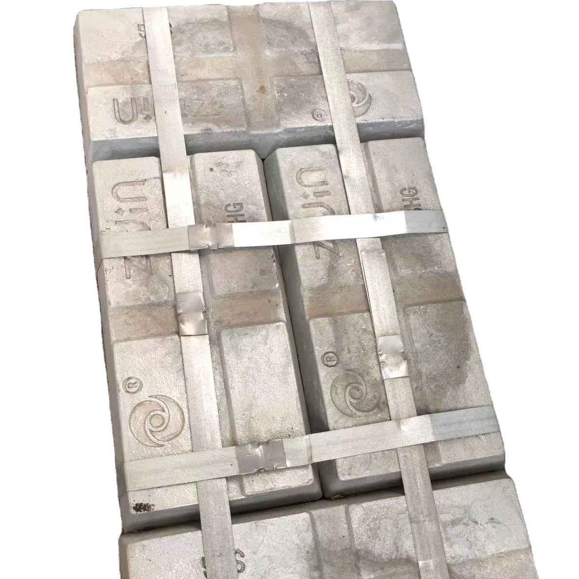 Zinc ingots metal ingots blanks for the production of products from zinc-containing metals