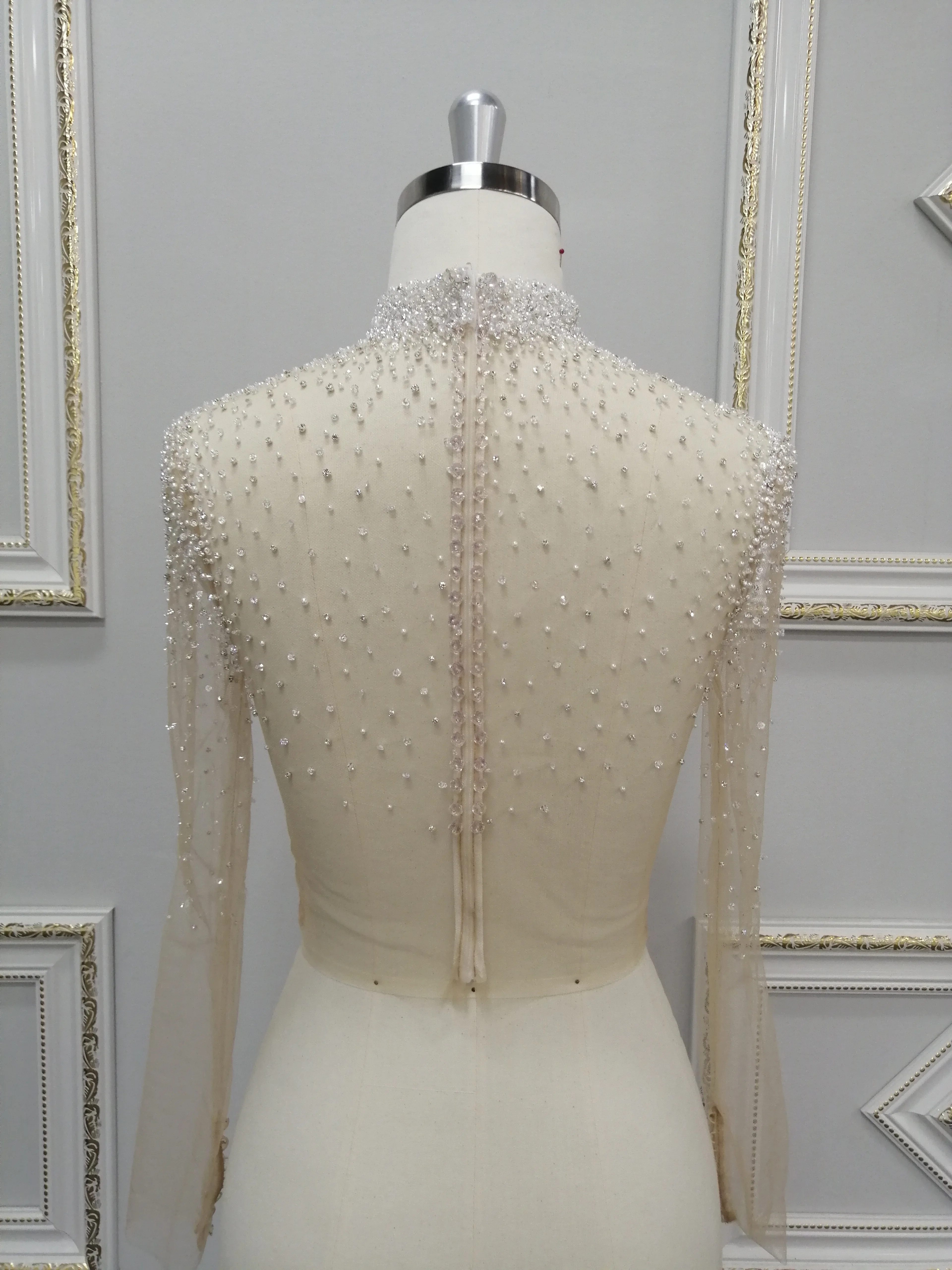 Long Sleeves Vintage Sequined Beading High-end Bridal Gown 2020 removable jacket Satin fabric luxury wedding dress