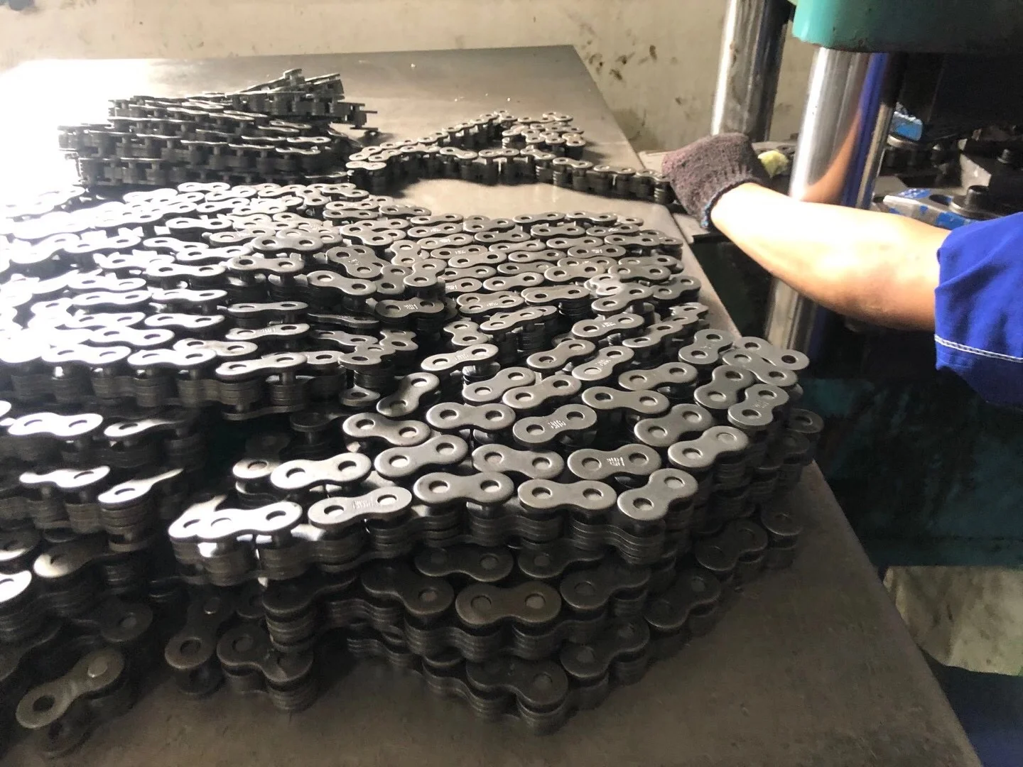 AL644 Leaf Chain