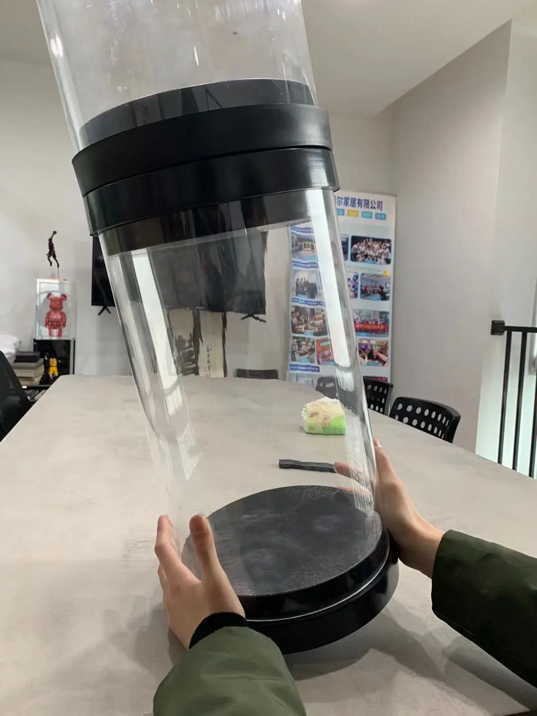 Hot Sale Transparent Acrylic Stackable Capsule Shoe Display Box Case