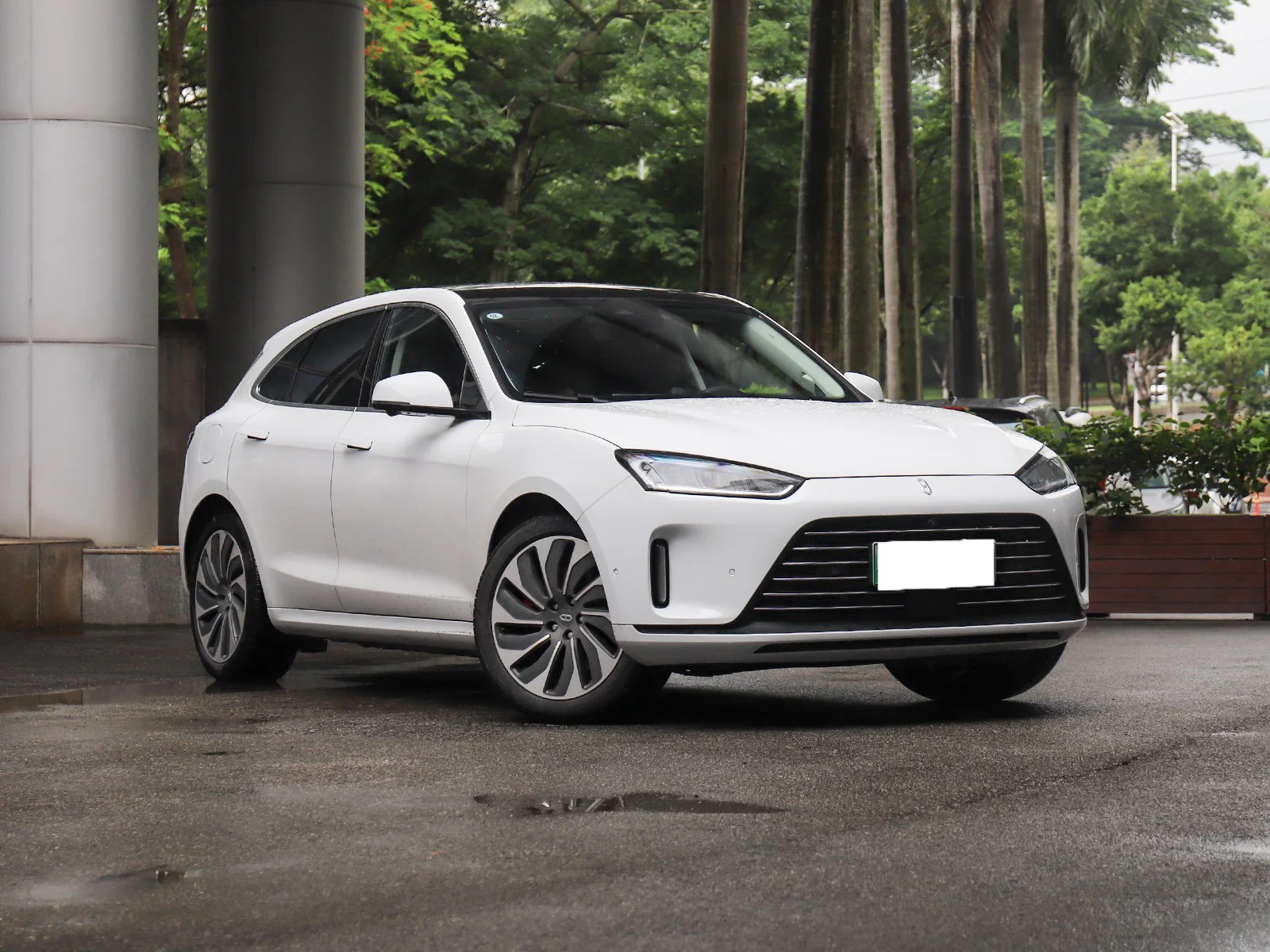Chinese Manufacturer AITO EV Car M7 M5 1220KM Electric Car Automobile Used Cars Adults Hybrid SUV For Sale