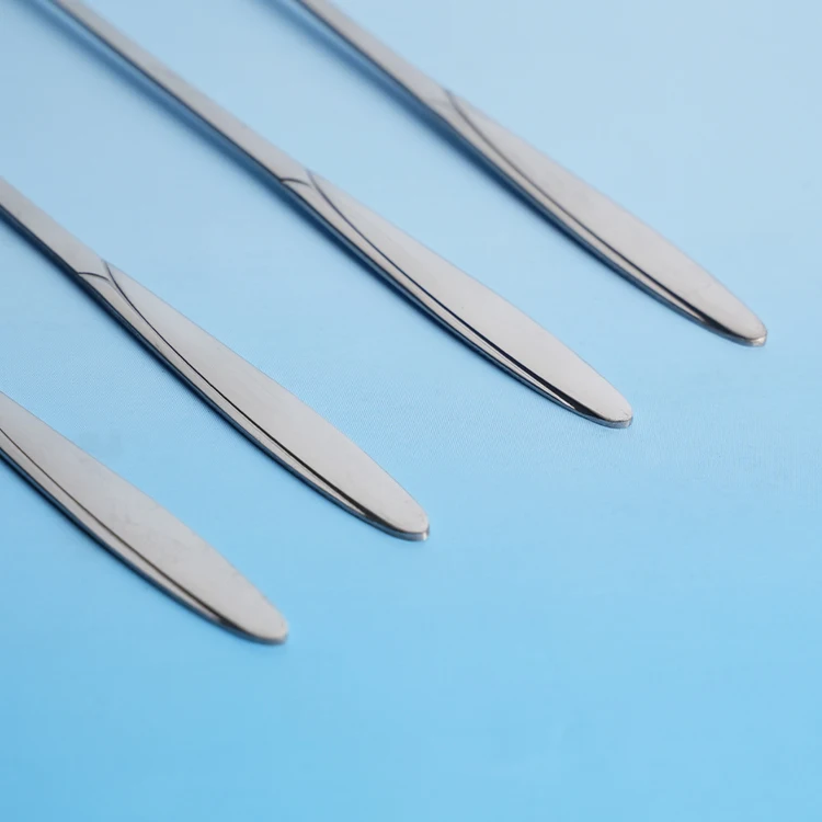 Wholesale Creative Heart and Flower Design Spoons For Dessert Coffee 4 Pieces Silver Spoon Set Stainless Steel