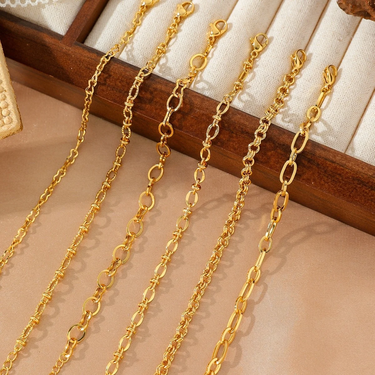 Vacuum Plated 18K Gold Simple INS Wind Titanium Chain 100 Bypass Women Stainless Steel Fashion Jewelry Bracelets & Bangles