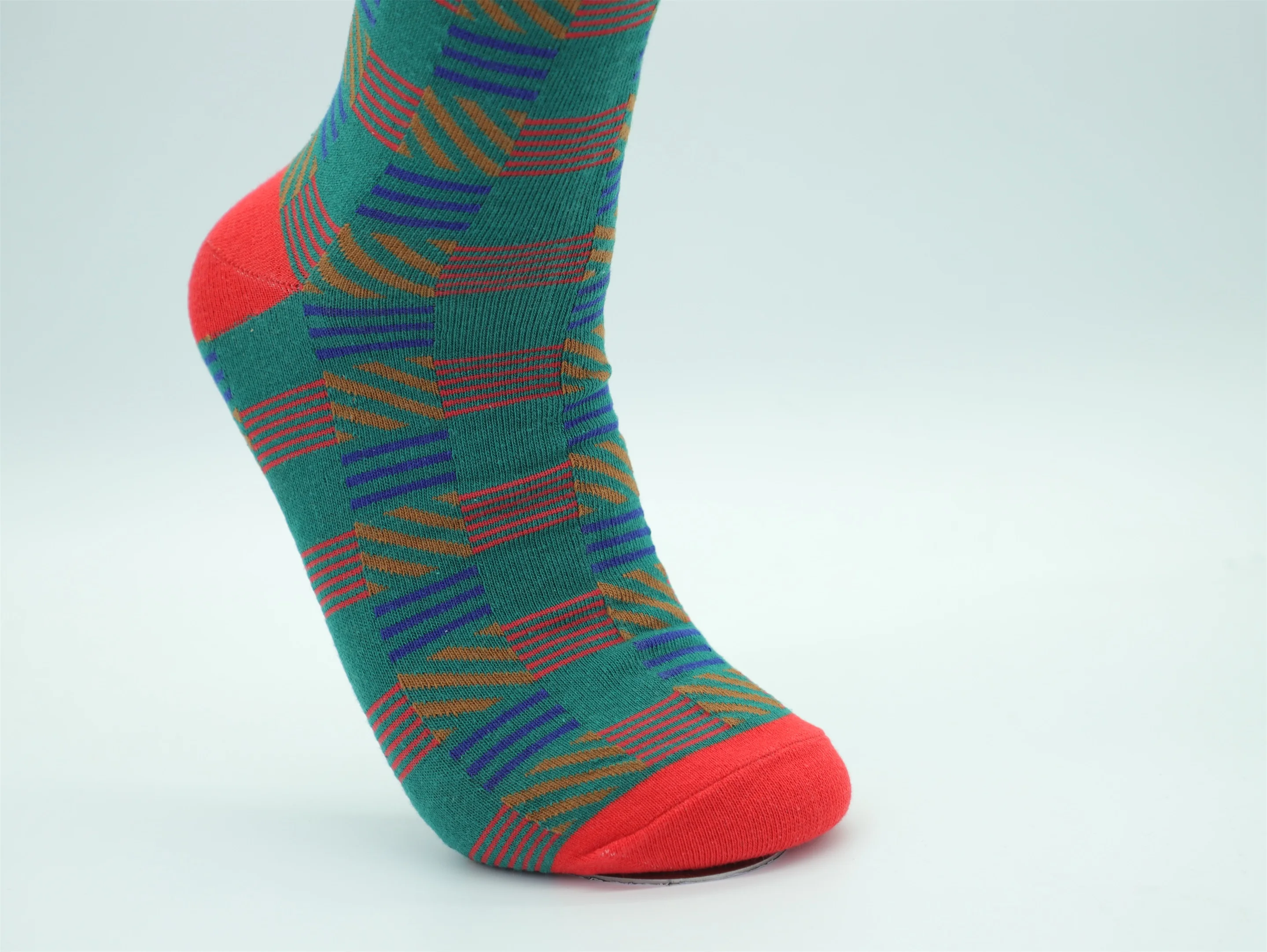 
Simple Cozy Shining Old-Fashioned School Knitted Plaid Socks for men and women. 