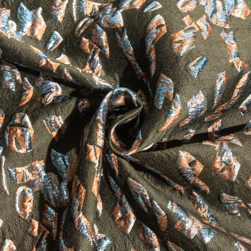 KEER Factory Custom SYJ04 Women Dress Yarn Dyed Lurex Clothing Manufacturer Polyester-Wool-Jacquard-Fabric