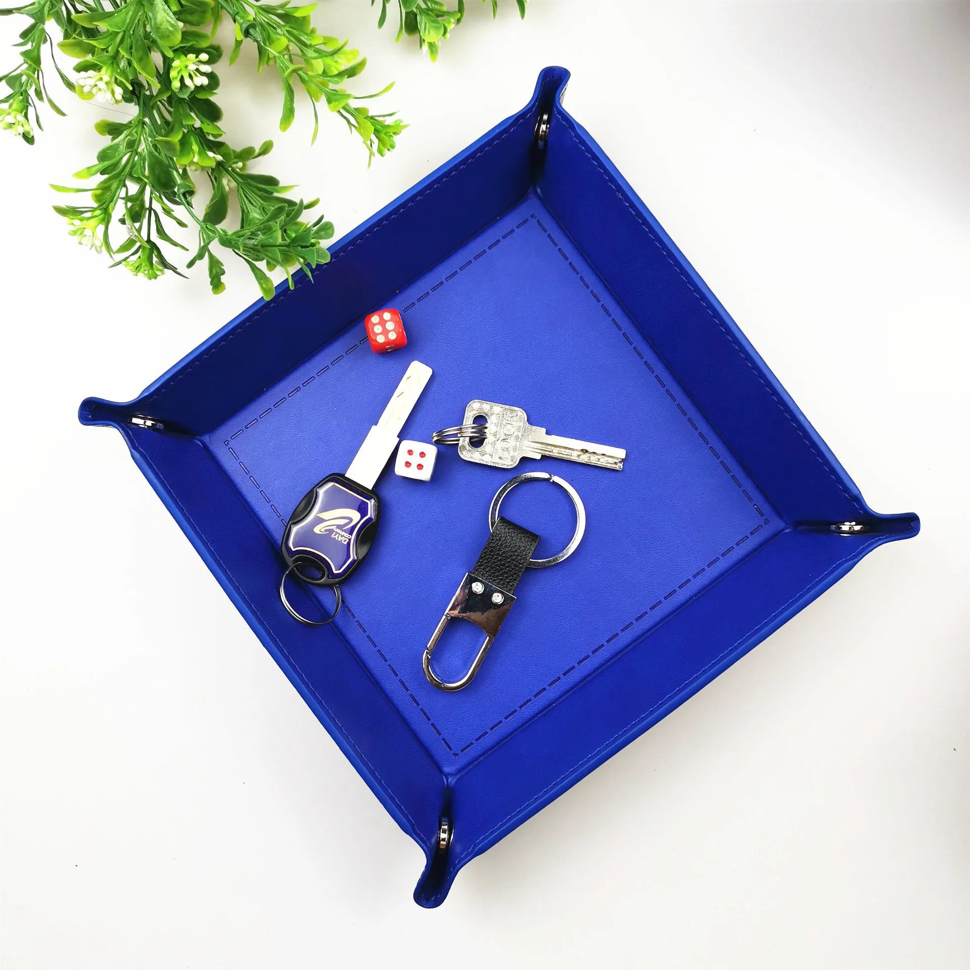 Wholesale promotional desk storage box coin keychain dice cosmetic make up pu leather design office jewelry organizer tray