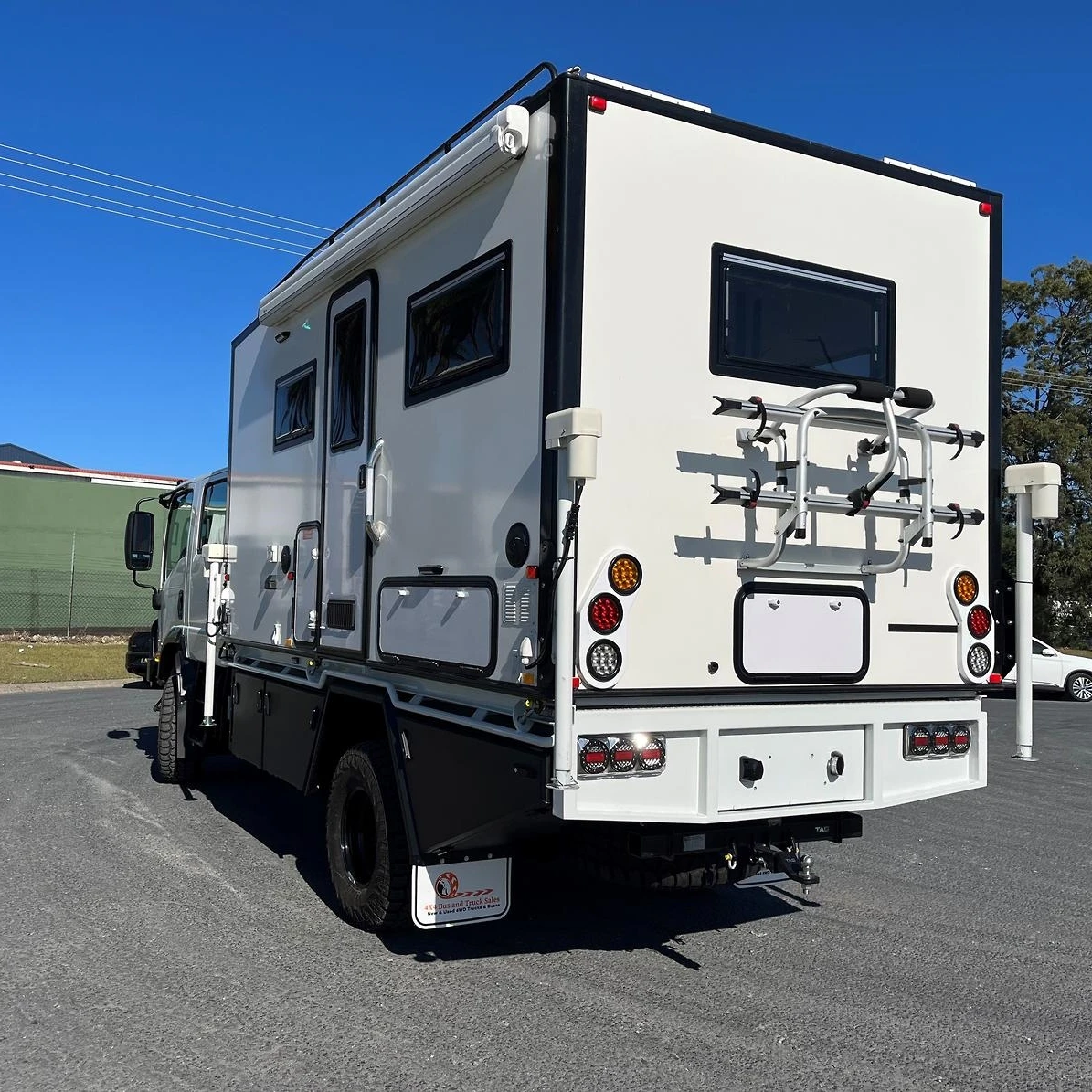 EcoCampor Spacious Amusement Truck Camper Modern Customized Expedition 4x4 Truck Camper For Sale