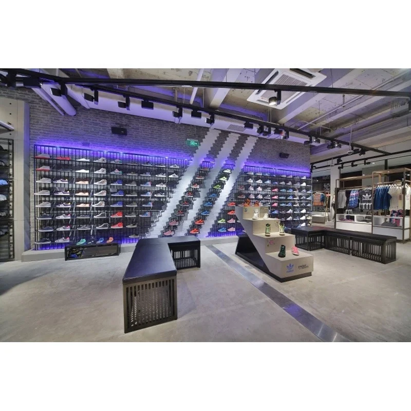 High Quality Customization Clothes Shop Design Gold Sports Shop Interior Exhibition Booth For Sport Clothes