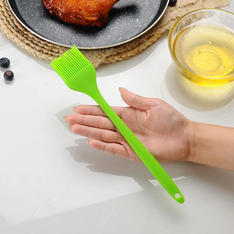Food Grade Silicone Basting Brush Heat Resistant Pastry BBQ Grill Brush with Sticks Kitchen Cleaning Accessory for Home Use