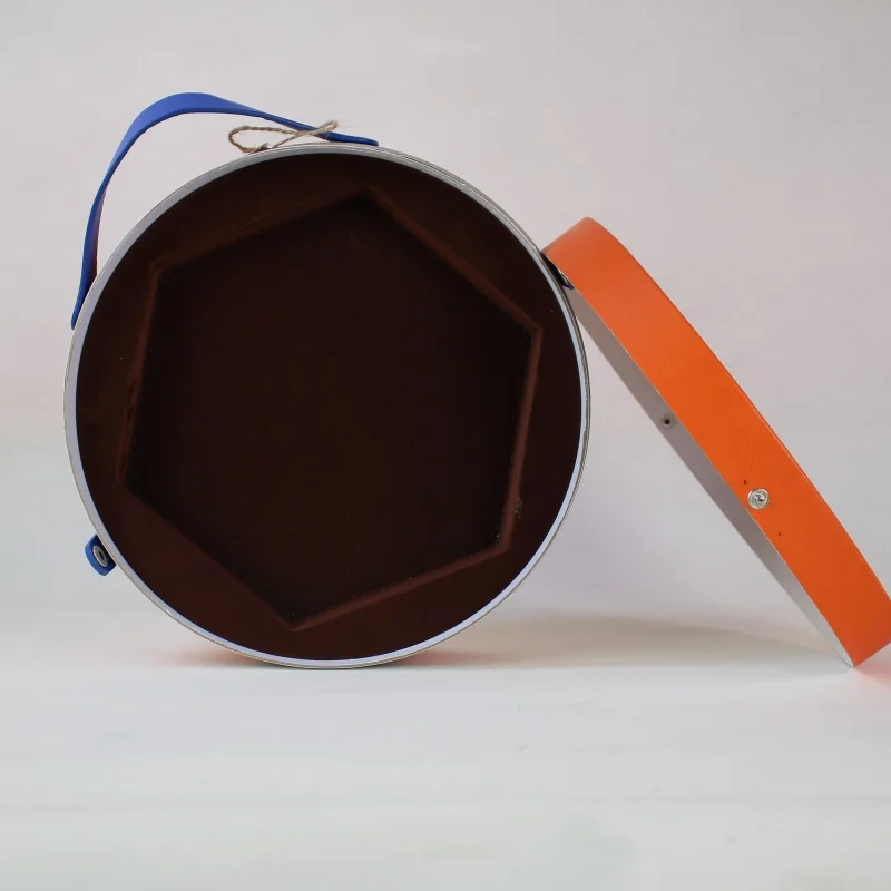 Custom luxury printed gift cylinder round boxes wholesale paper chocolate box packaging