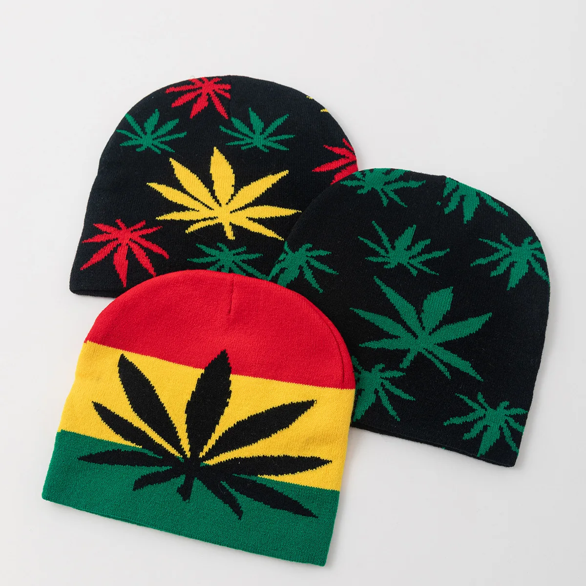 New Personalized Hip Hop Jamaica Reggae Rasta Green Red Yellow Marijuana Weed Leaf Jacquard Acrylic Jacquard Knitting Beanie Hat