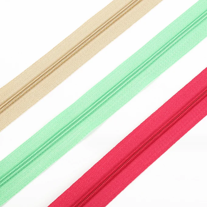 Wholesale zipper by the yard long chain nylon coil zippers for sale