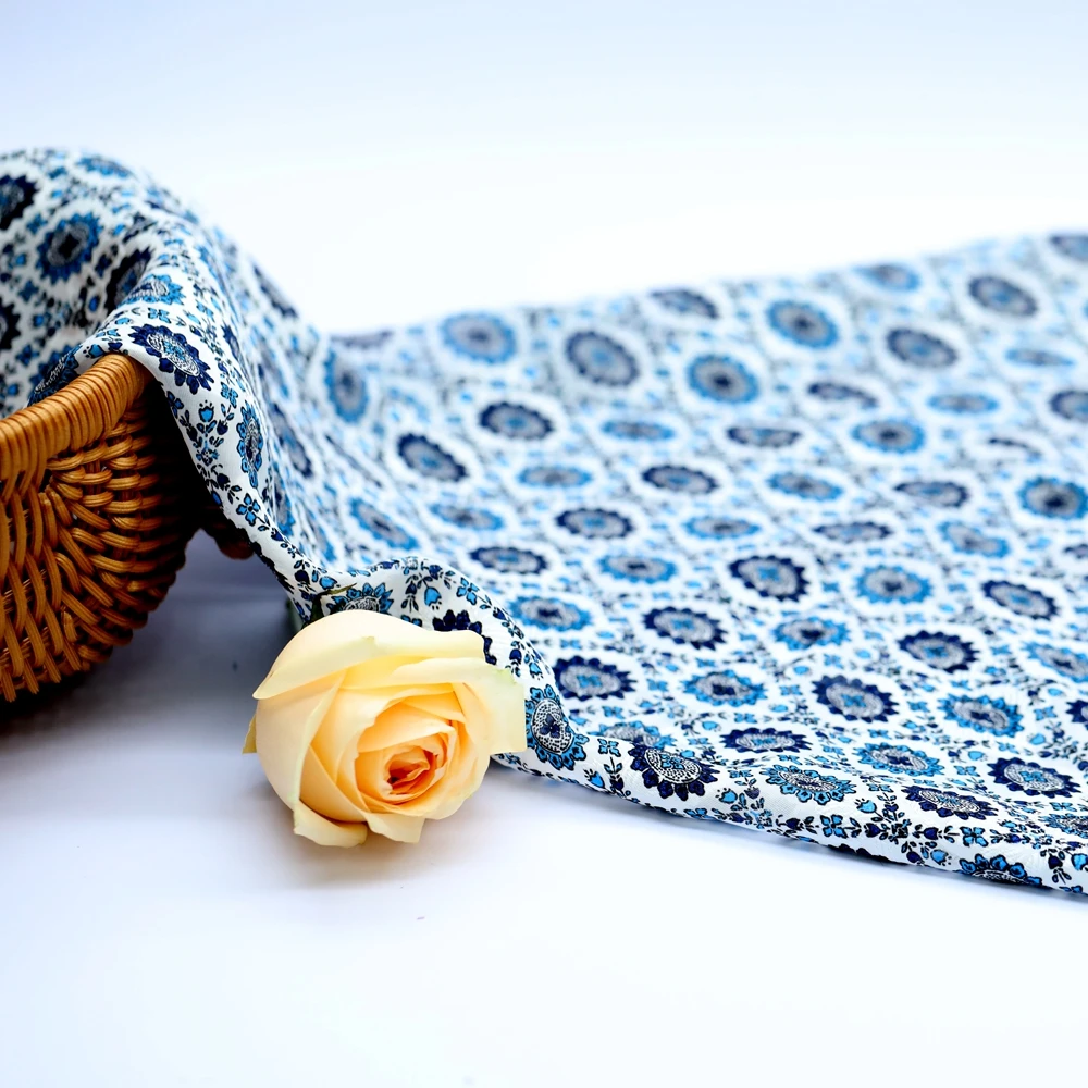 high quality printed 100 rayon fabric clip jacquard viscose fabric fil coupe