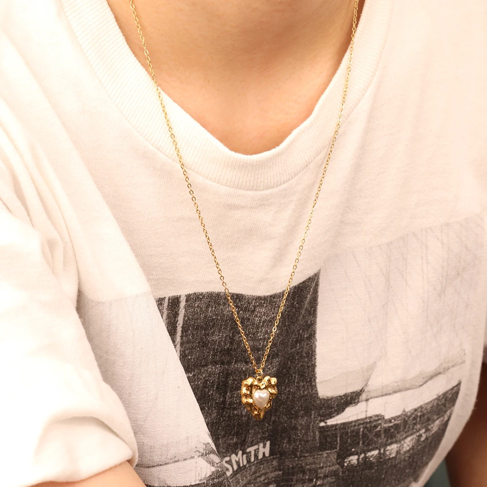 Chris April Non tarnish 316L stainless steel 18K PVD gold plated shell pearl heart shape organic cast pendant necklace