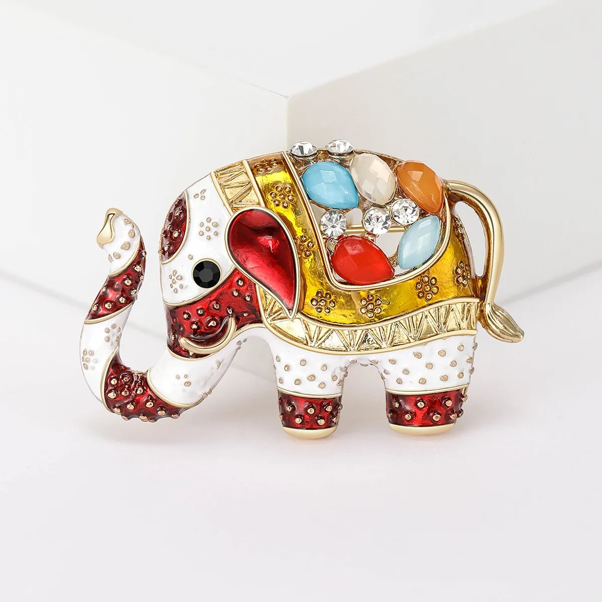 Wholesale Retro Animal Elephant Brooch Pins Rhinestone Brooch Funny Broaches For Men Women Clothing