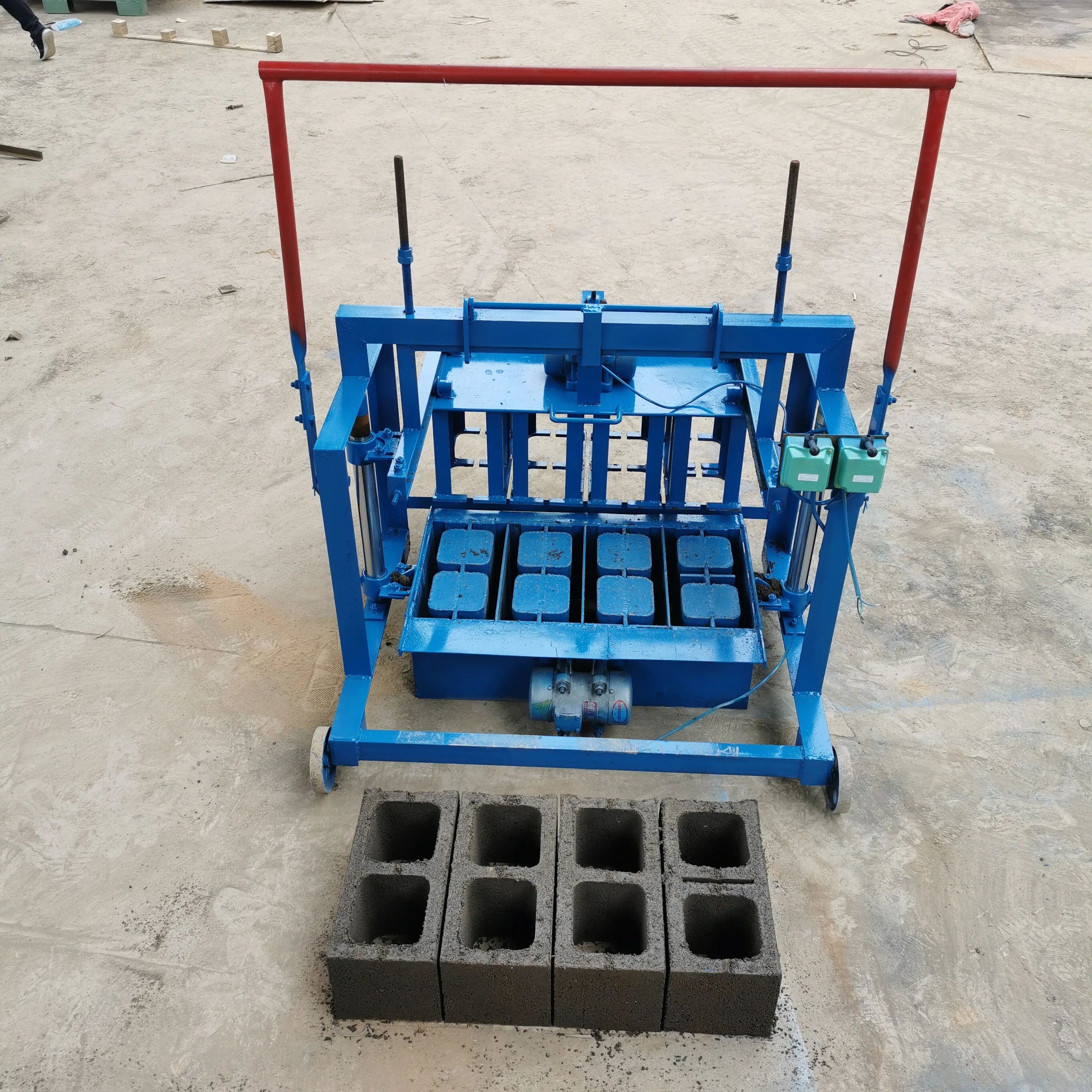 New Machine for Small Business Idea at Home Electric Concrete Brick Making Machinery Hollow Cement Block Making Machine