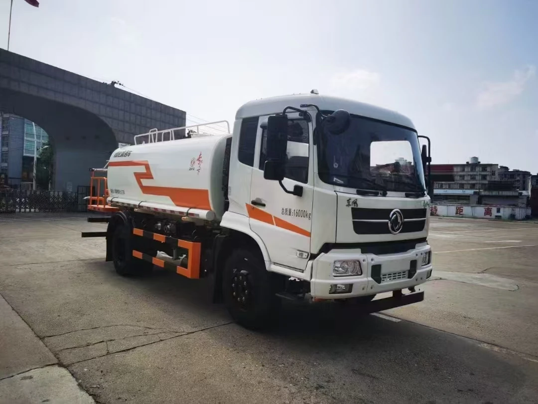 12 square Green Spraying Vehicle Energy-saving and Efficient Integrated Whole