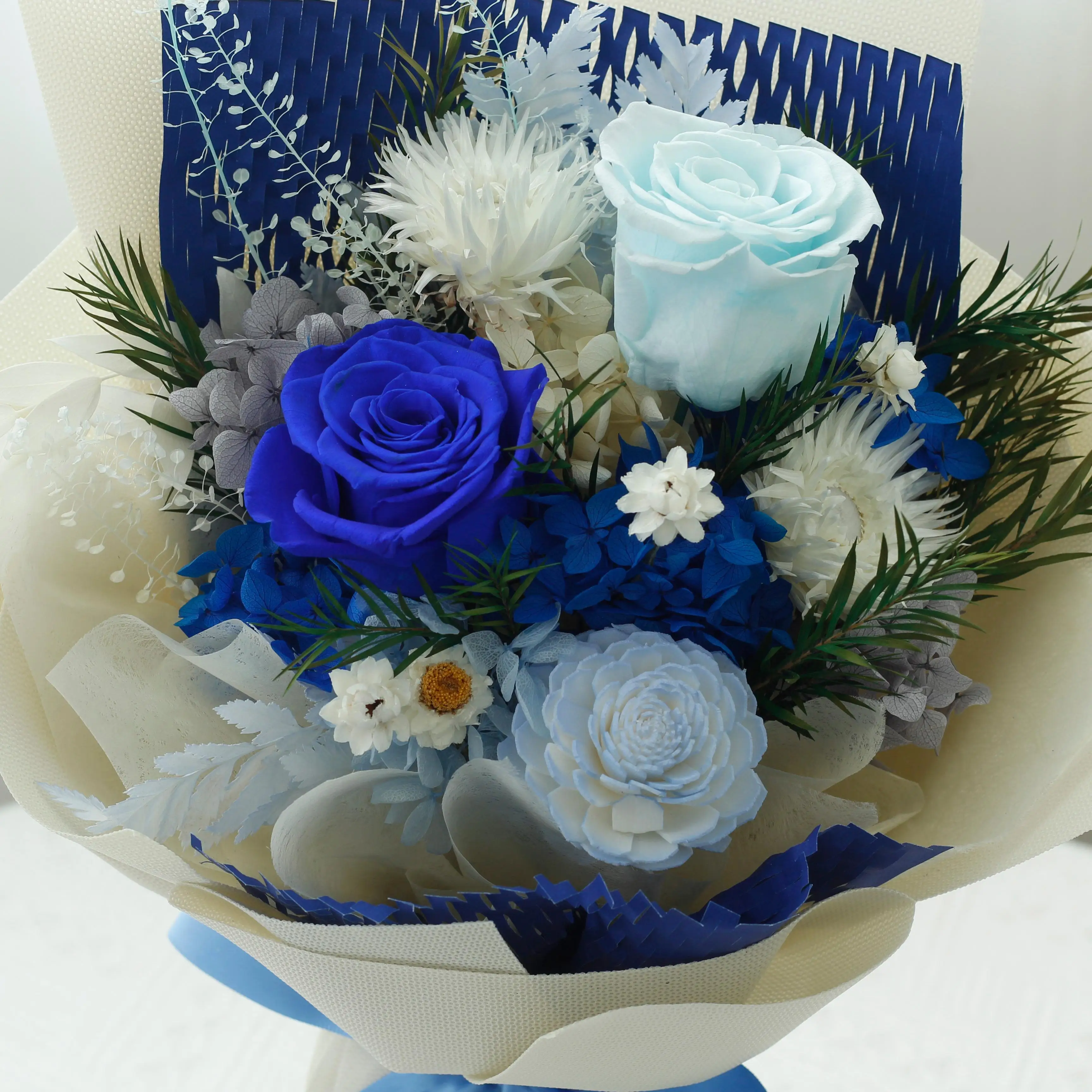 Exquisite Design Wedding Valentines Gifts Handmade Real Preserved Rose Bouquets Custom Dried wholesale Preserved Flowers Bouquet