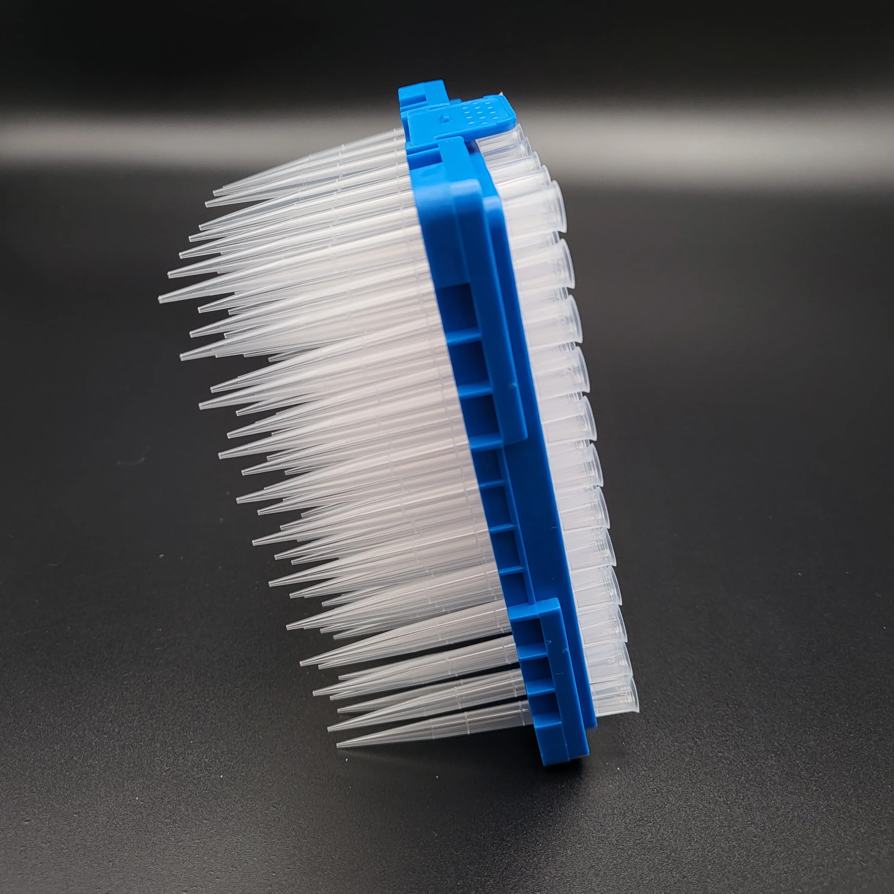 200ul Pipette tips with filter racked sterile