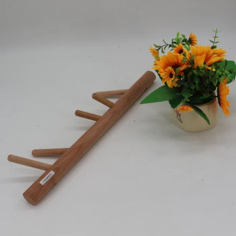 Hot Sale Wooden Wall Decoration Wood Clothes Hook Clothes Hanger Living Room Clothes Display Rack
