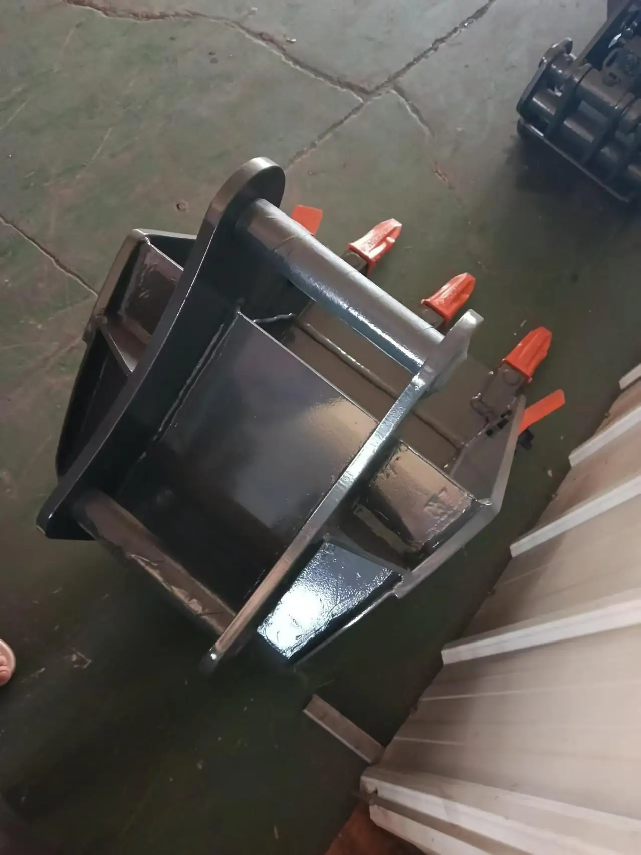 Construction and Farm Rock Tilt and Sieve Bucket Crusher Bucket Type