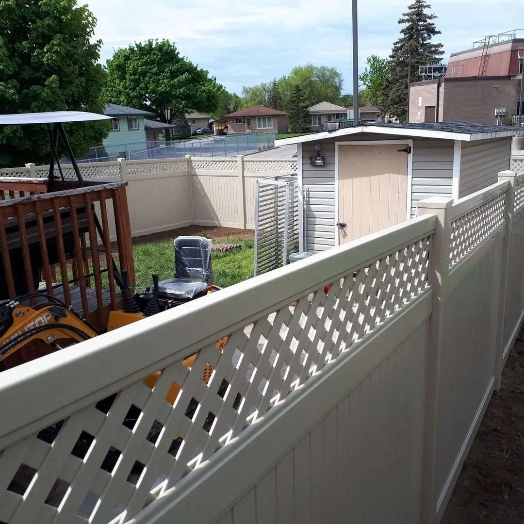 Rainproof Windproof Laser Cut Garden Fence pvc Film Green Plastic Patterned Grass pictures Fences with Aluminum