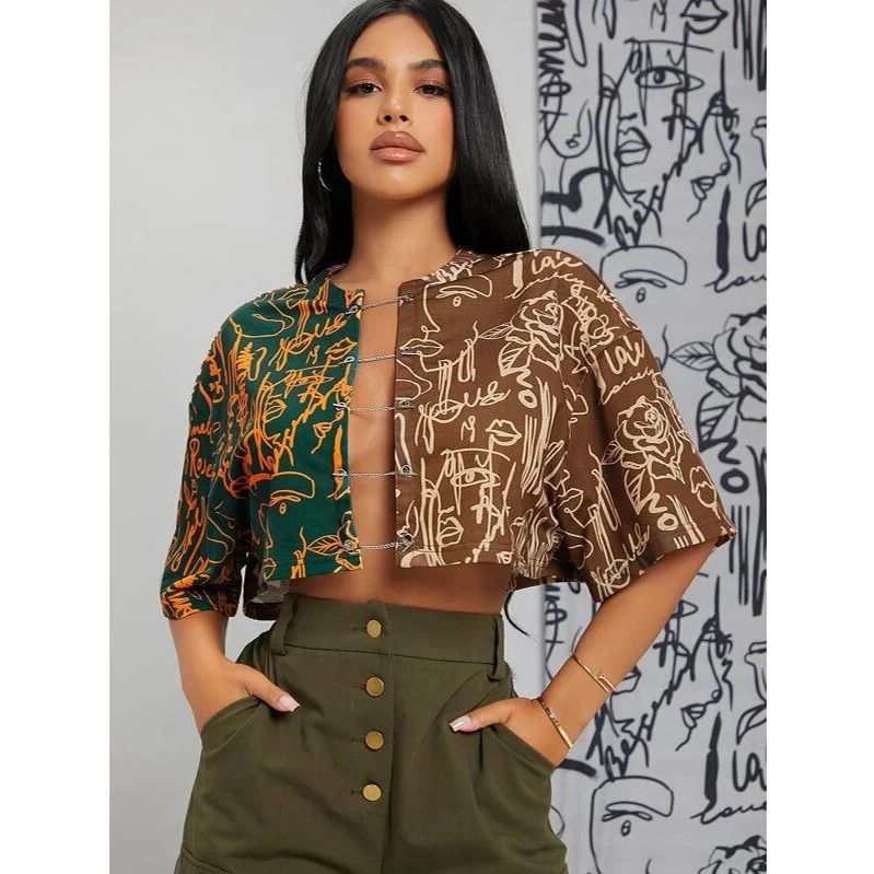 Doger Wholesale Print Logo Cropped Vibes Tee OEM Oversized Plus Size Sexy Letter And Figure Graphic Block Chain Detail Crop Top