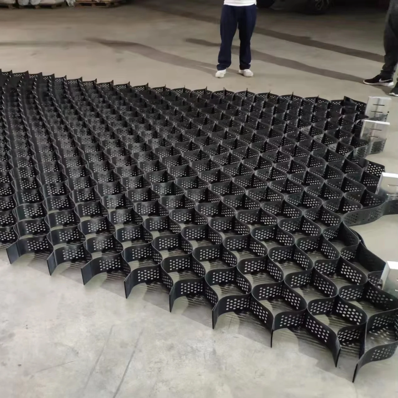 Best thi cong hdpe plastic geocell gc1533 nhua PAC geocell with geocell accessories