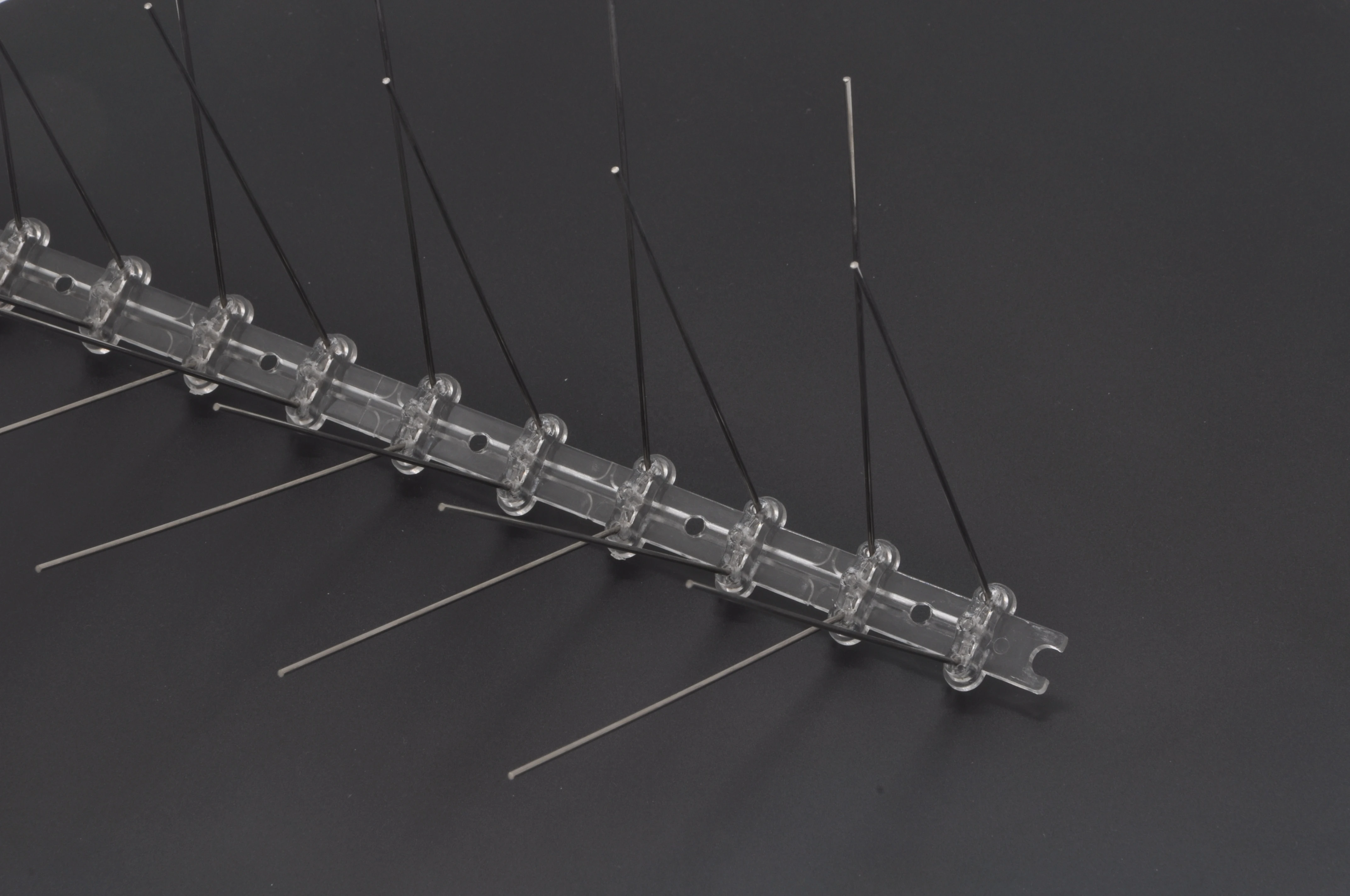 High Performance Customized Durable Outdoor Anti Bird Spikes Middle Size Bird Control Spike