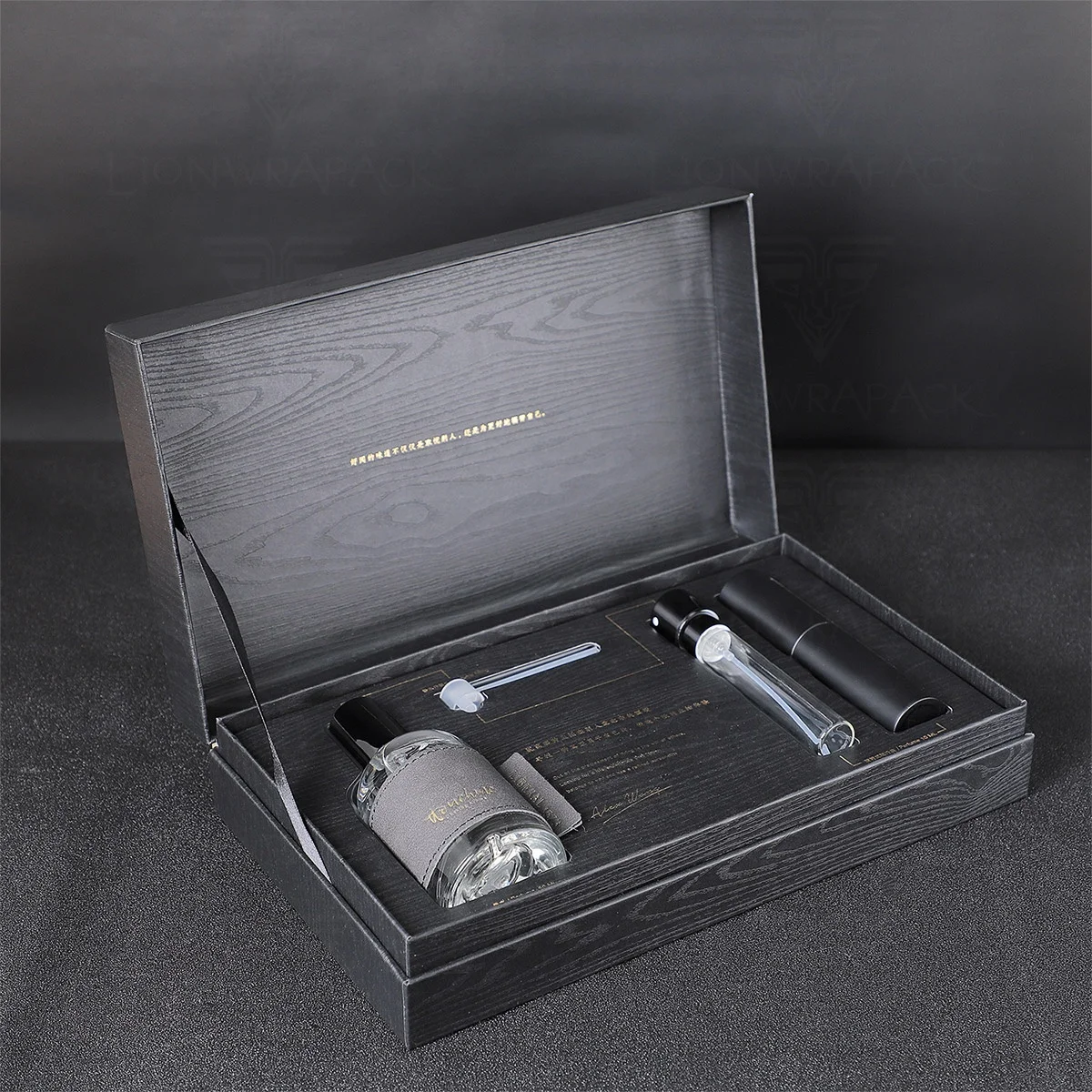 Custom logo Luxury Skincare Cosmetic Packaging Boxes Sample Perfume Bottle Gift Set Box with Foam Insert