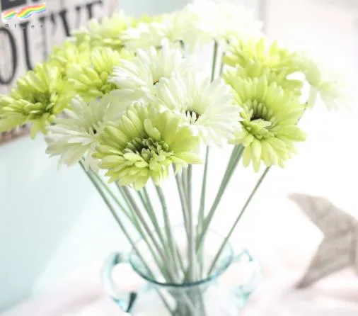 
Wholesale Artificial Daisies Flowers Realistic Silk Flower Gerbera Daisy Bridal Wedding Bouquet Decoration 