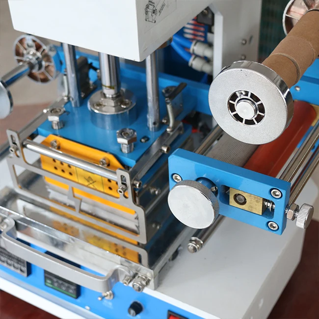 Best selling Lures Card Cloths Printer Heat Press Machine Hot Foil Stamping Machine