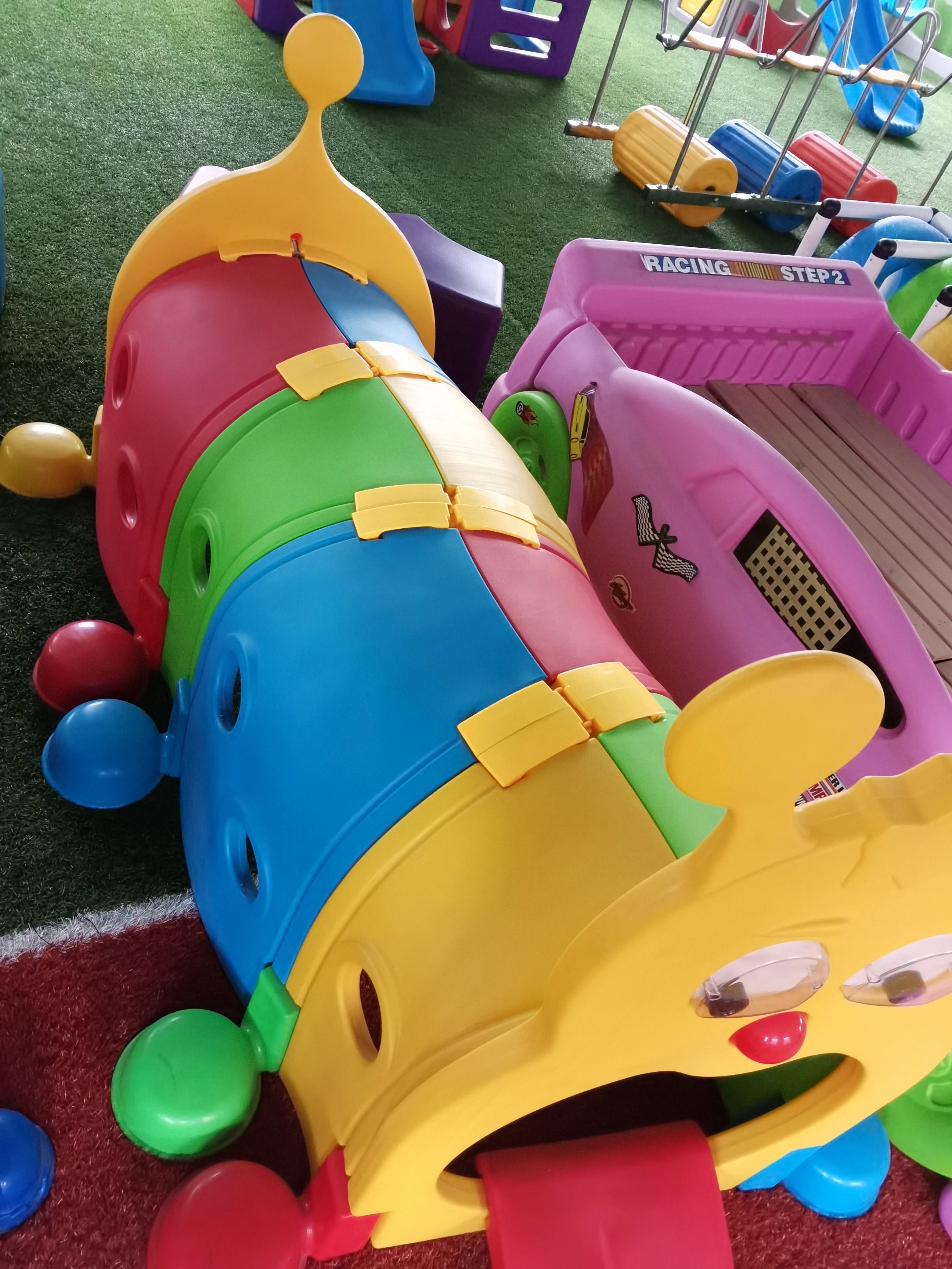 Newest Kids Indoor Playground Equipment Caterpillars Crawling Tunnel Kids Outdoor Play Tunnel