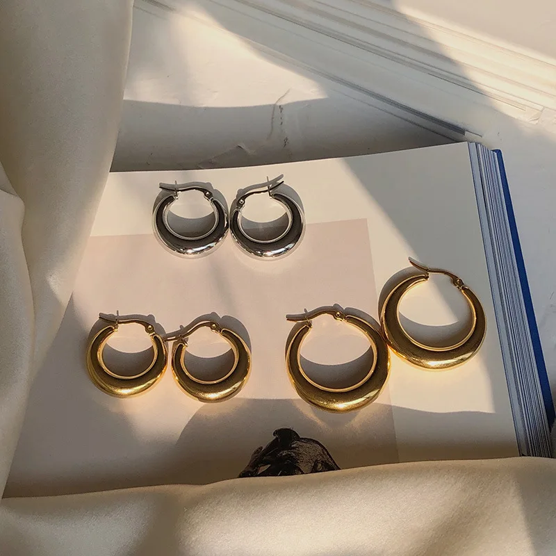 High End Minimalist Women Jewelry 18K Gold Plated Stainless Steel Hypoallergenic Chunky Thick Loop Hoop Earrings for Women