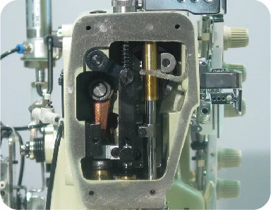 Б/у Ямато VC2700-156M циклической платформе плоские швейная машина для рубашки мальчиков нижнее белье с каймой