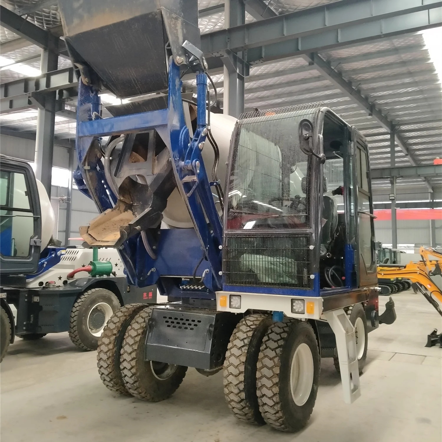 Hot Sale Mini Truck  Concrete Mixer Prices Automatic Electric Concrete Mixer China  Self-loading Concrete Mixer