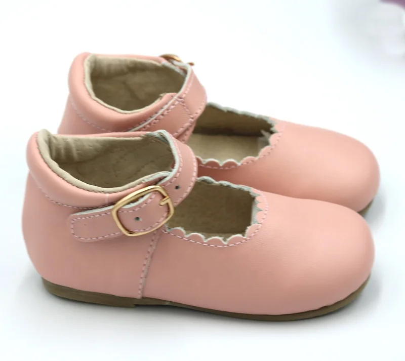 Textured Leather Flat Hard Sole Buckle Strap Children Girls Dress Shoes