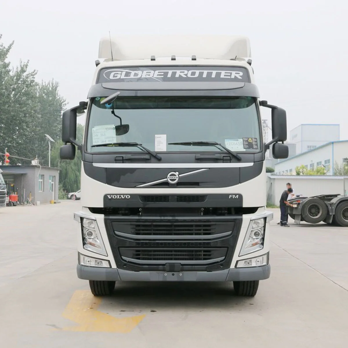 Низкая цена распродажа правая головка прицепа 6x4 тягач грузовик volvo б/у