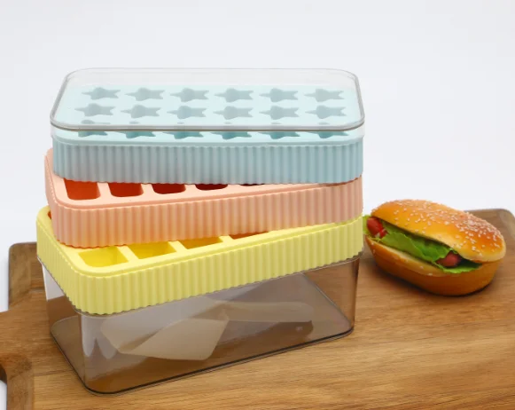 New 2024 silicone Ice cube tray box with scoop 3 Layered ice cube tray with lid ice storage for Whiskey candy Puddy mold