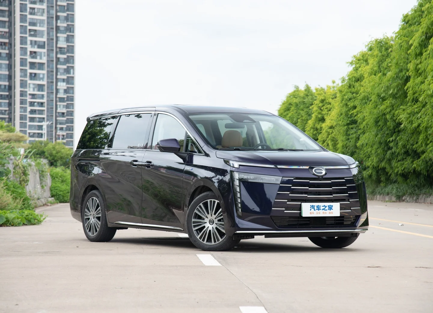 2024 Guangzhou Trumpchi E8 Phev гибридный автомобиль высокого качества среднего размера Mpv с 7 сиденьями Новый энергетический семейный