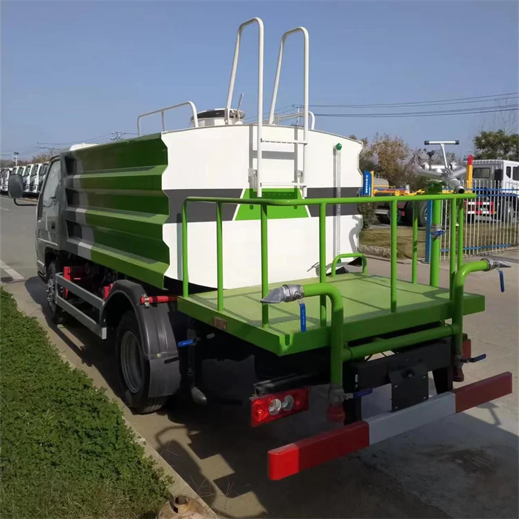 Multi functional and efficient  Foton small 5 CBM Square tank body water truck  sprinkler  Watering Car water spraying vehicle