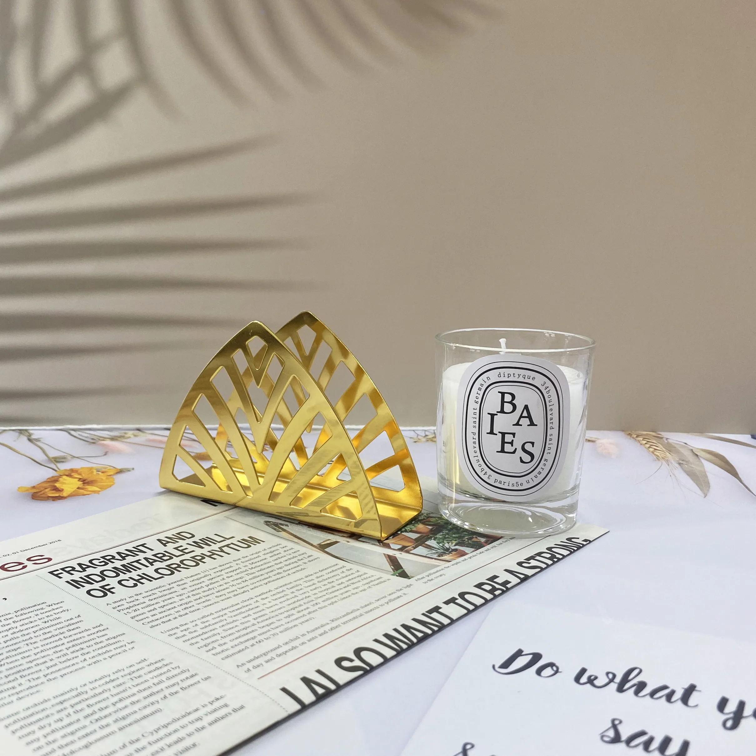 Fashion design napkin holder for table, new napkin organizer modern freestanding upright napkin stand for kitchen restaurant