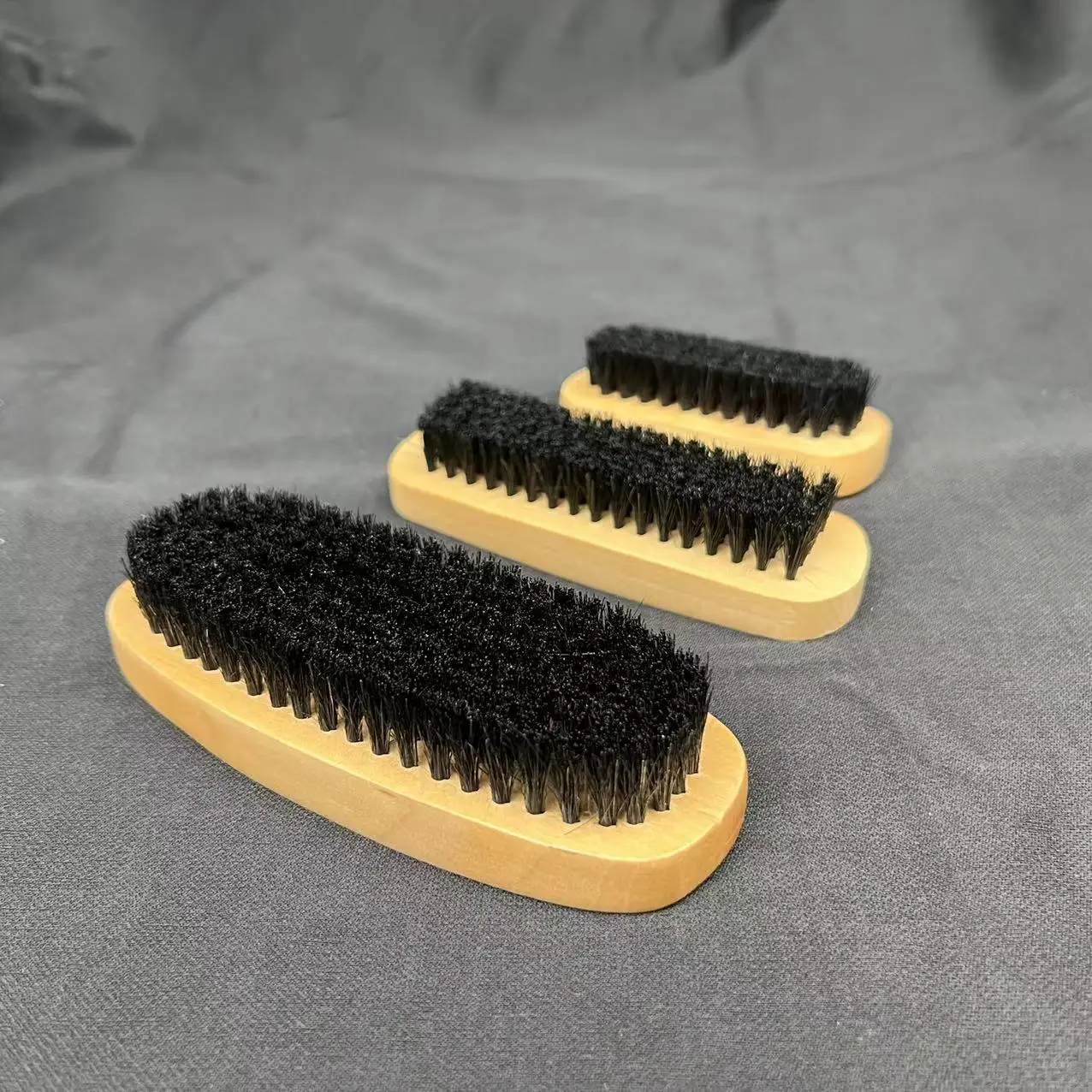 Professional high quality  wooden handle shoes brush