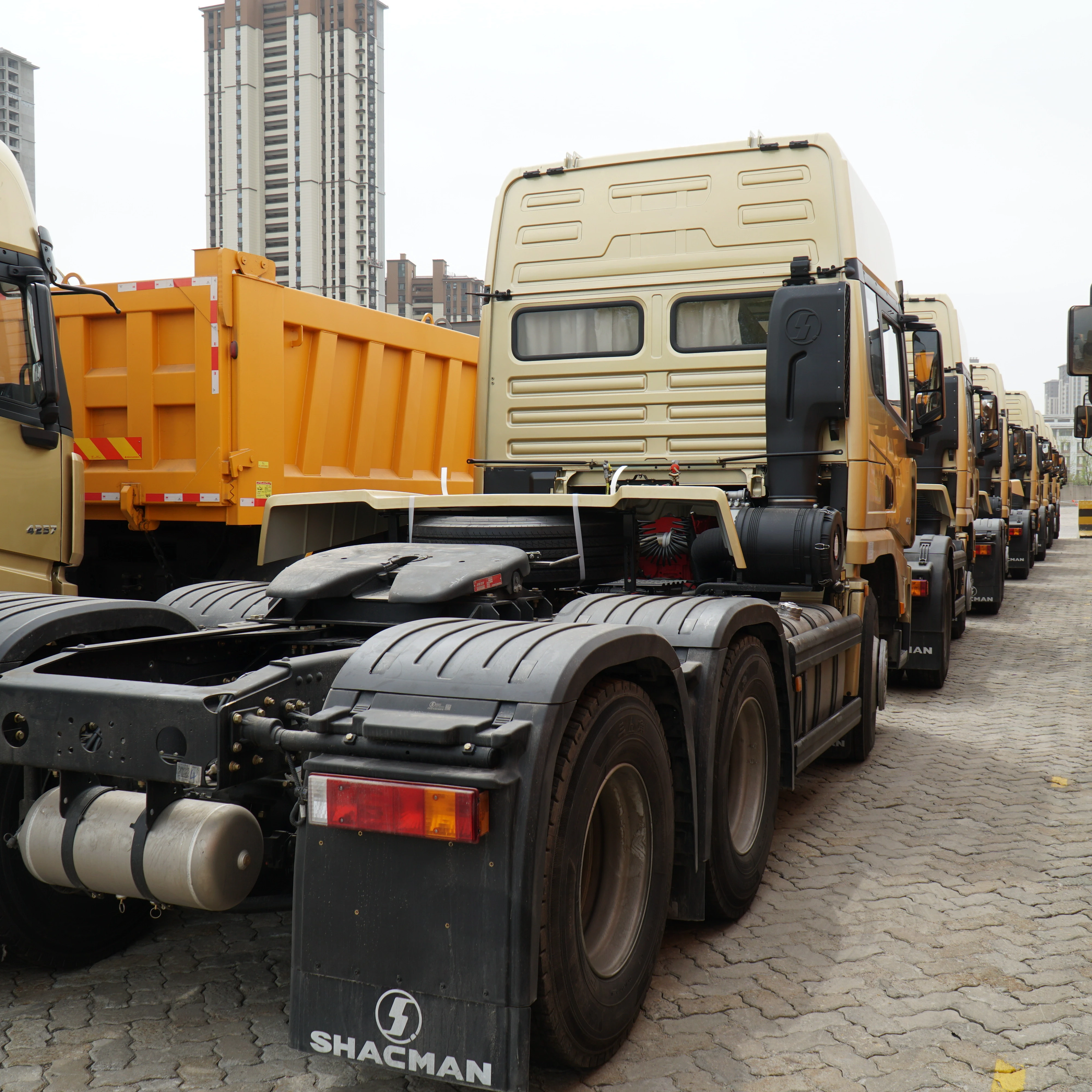 New Shacman X3000 6x4 Heavy Truck Euro 2 Emission Left hand for Algeria