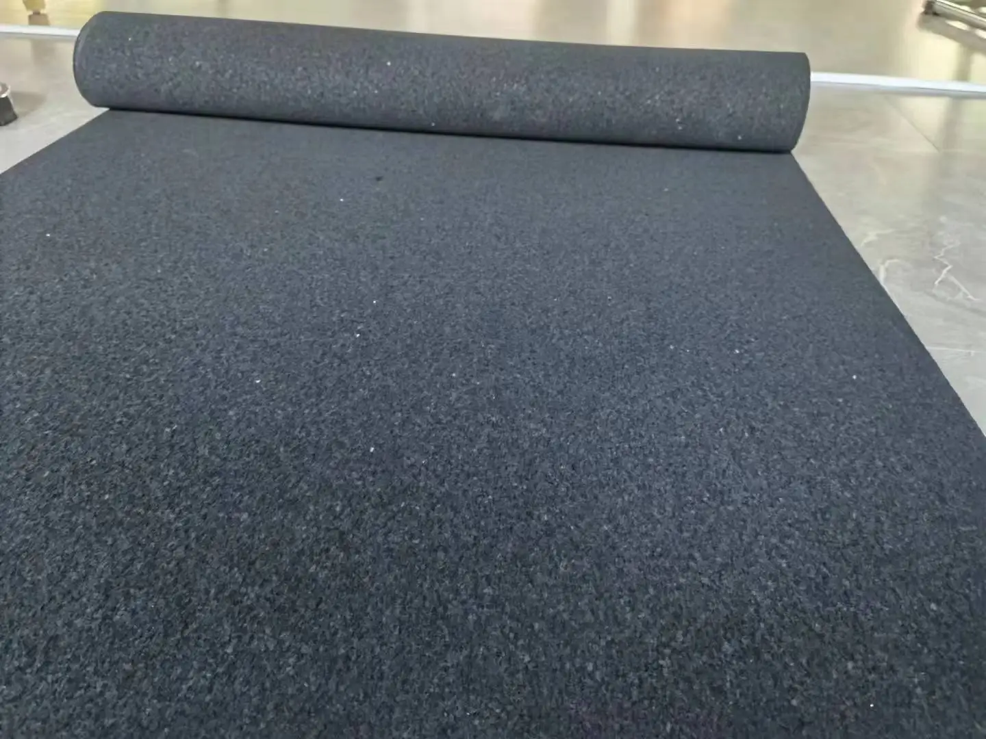 Clocell Sound insulation Gym rubber floor 1m Width 12mm Thickness Fitness rubber mat floor